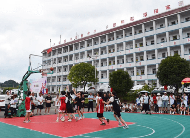 祝贺！松桃县民族中医院篮球队在贵州·松桃·九龙第八届中国苗族情人节六月六活动村BA花式篮球赛中获奖